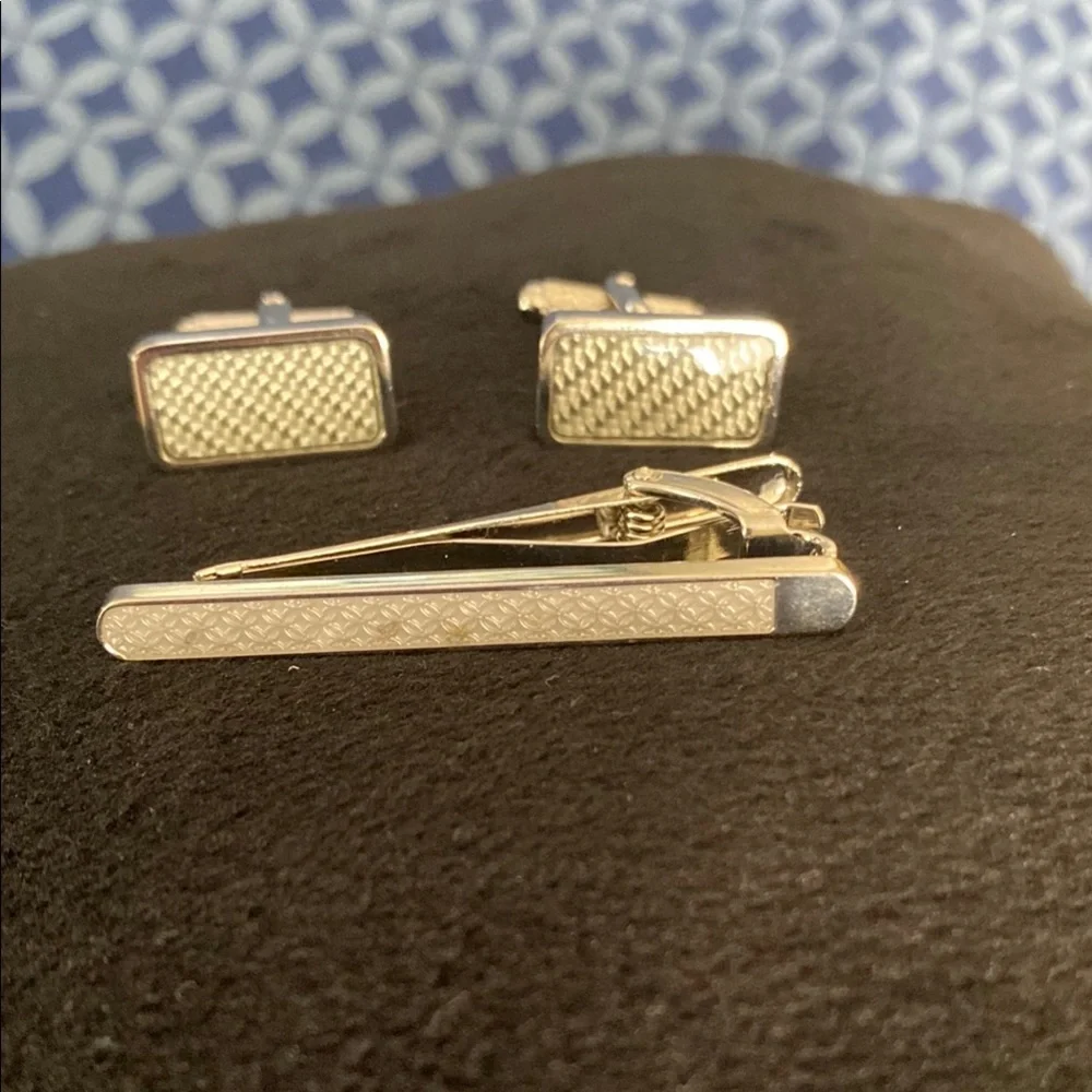 Perry Ellis Silver Cuff Links with Intricate Design